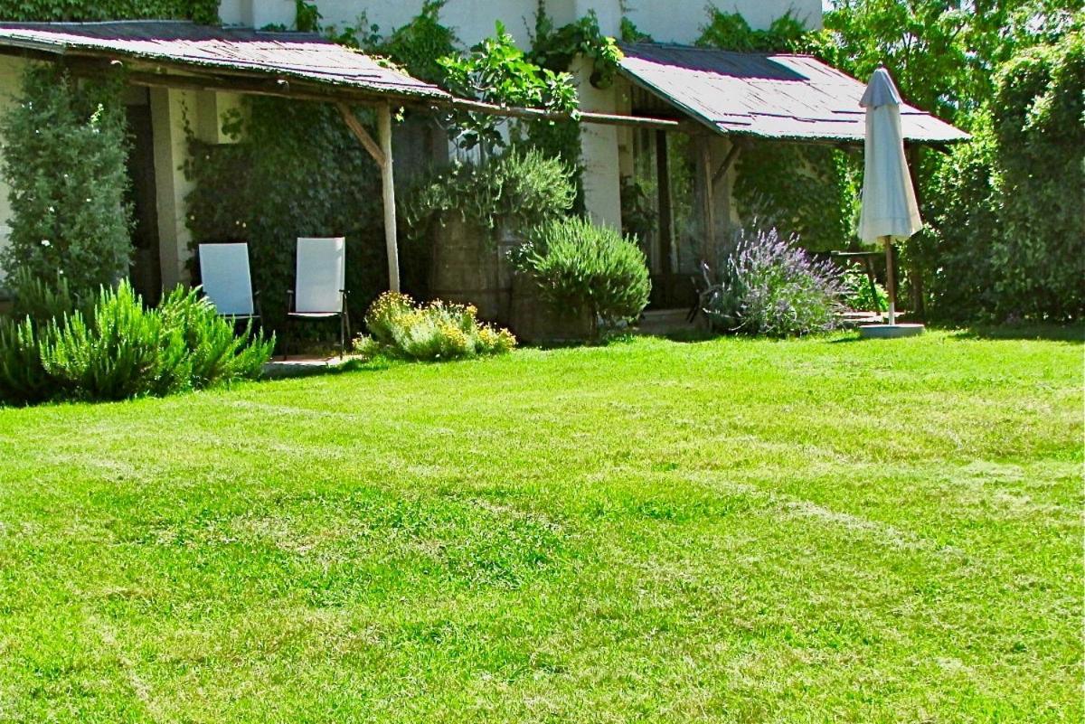 Agriturismo "Borgo Madonna Degli Angeli" - Charming Cottages In The Gardens ! 토코 다 카사우리아 외부 사진