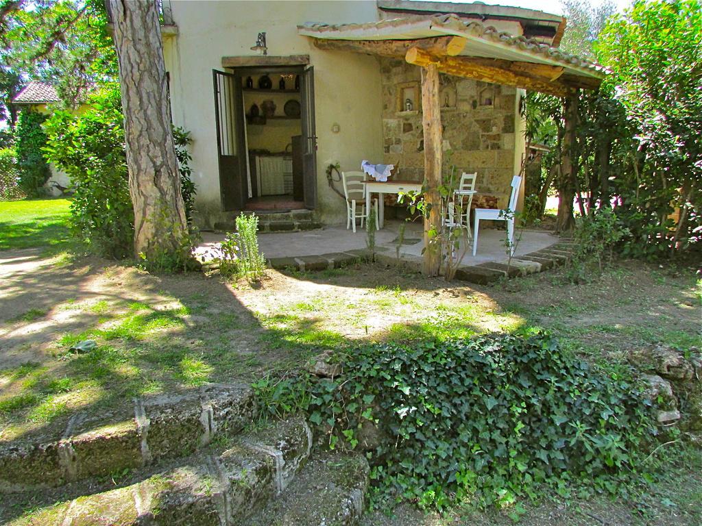 Agriturismo "Borgo Madonna Degli Angeli" - Charming Cottages In The Gardens ! 토코 다 카사우리아 외부 사진
