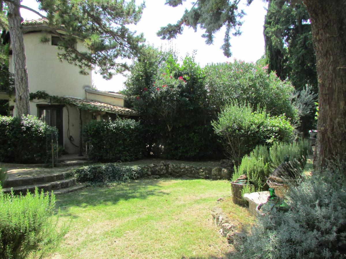 Agriturismo "Borgo Madonna Degli Angeli" - Charming Cottages In The Gardens ! 토코 다 카사우리아 외부 사진